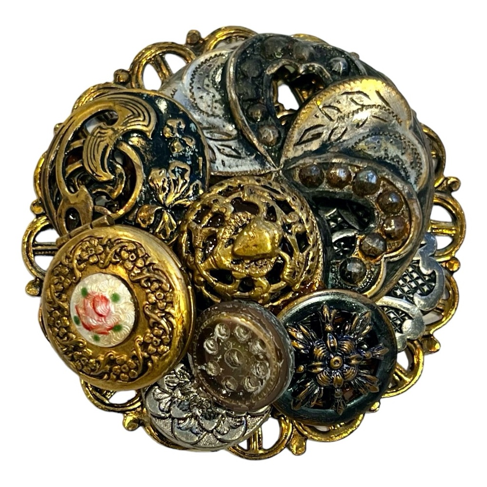 VINTAGE 3D BROOCH WITH WORKING LOCKET, HEARTS, & BUTTONS - NO PIN